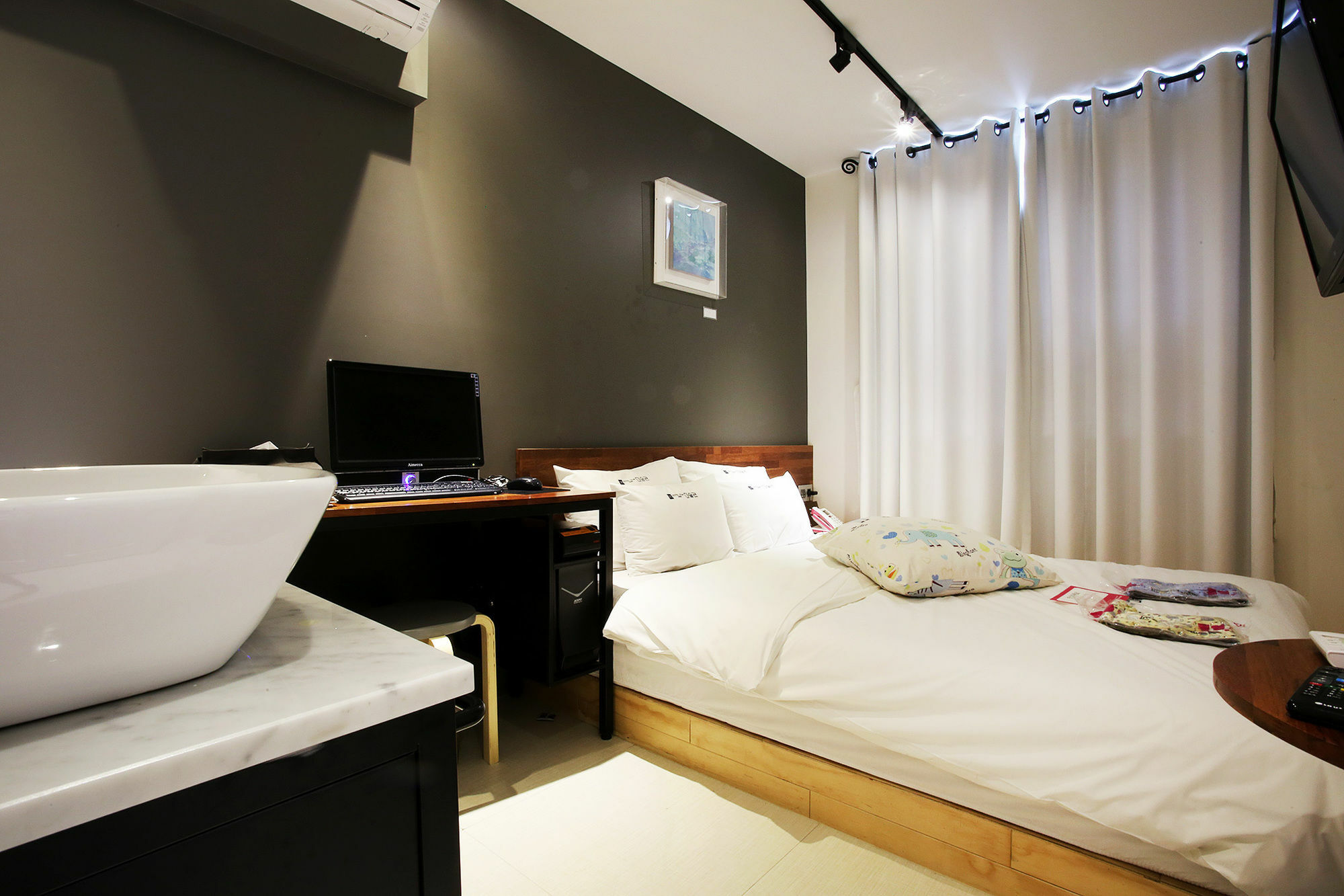 Hotel Kotel Yaja Sadang Art Gallery 2*
