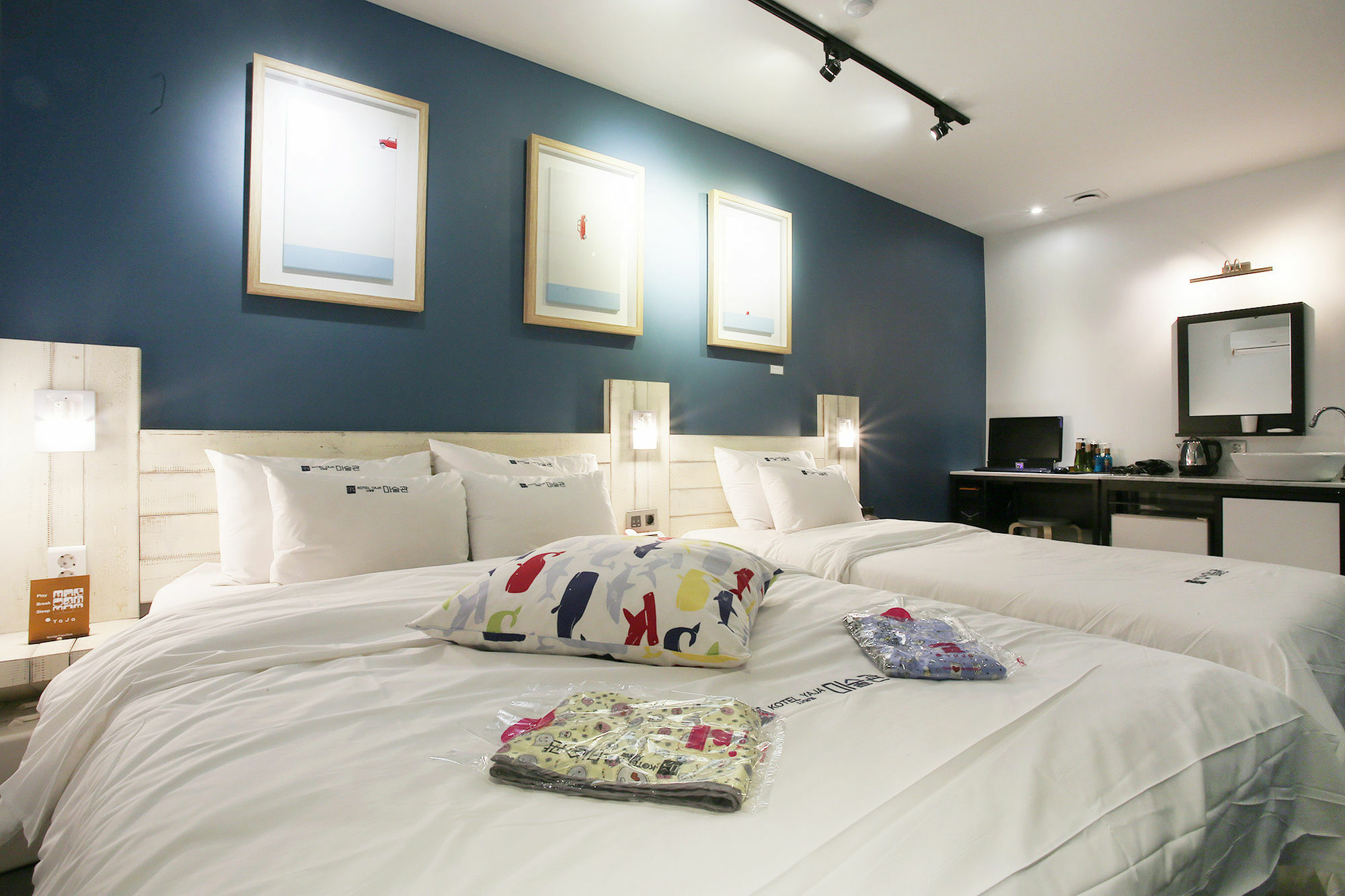 Hotel Kotel Yaja Sadang Art Gallery 2*
